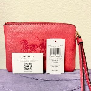 NWT BEAUTIFUL Coach Pink Wristlet New With Tags!